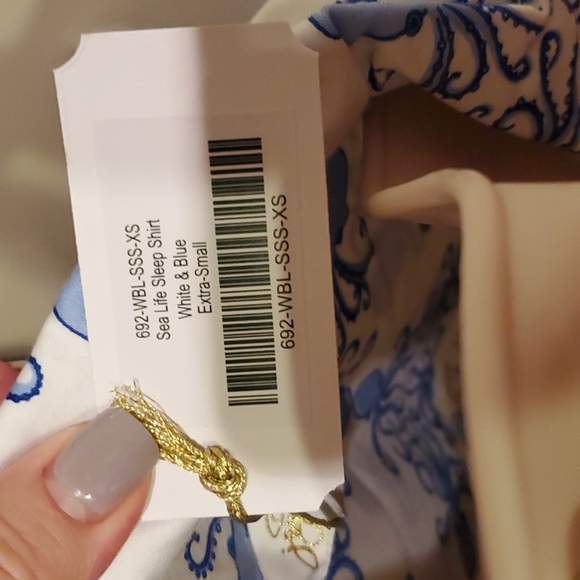 NWT sleep shirt - Picture 4 of 6